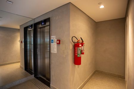 Studio à venda com 27m², 1 quarto e sem vaga Studio à venda com 27m², 1 quarto e sem vagaHall de entrada