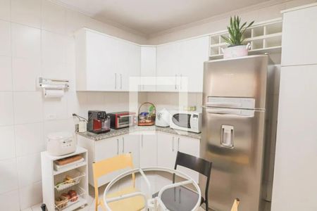 Casa de condomínio para alugar com 210m², 3 quartos e 2 vagasCozinha