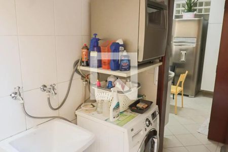 Casa de condomínio para alugar com 210m², 3 quartos e 2 vagasLavanderia