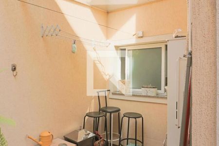 Casa de condomínio para alugar com 210m², 3 quartos e 2 vagasLavanderia
