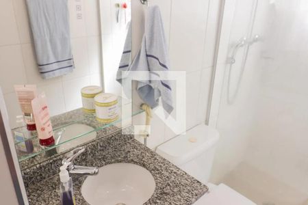 Casa de condomínio para alugar com 210m², 3 quartos e 2 vagasBanheiro 2