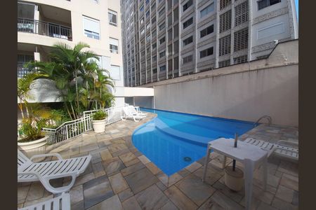 Apartamento à venda com 75m², 2 quartos e 1 vaga Apartamento à venda com 75m², 2 quartos e 1 vagaPiscina