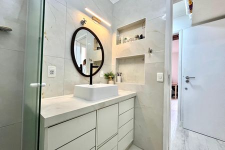Apartamento para alugar com 82m², 3 quartos e 1 vaga Apartamento para alugar com 82m², 3 quartos e 1 vagaBanheiro Corredor