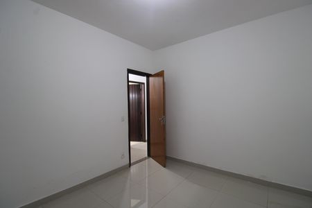 Casa de condomínio para alugar com 243m², 2 quartos e 1 vagaQuarto 2