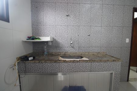 Casa de condomínio para alugar com 243m², 2 quartos e 1 vagaCozinha