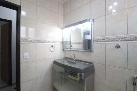 Casa de condomínio para alugar com 243m², 2 quartos e 1 vagaBanheiro