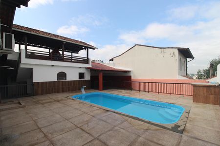 Casa de condomínio para alugar com 243m², 2 quartos e 1 vagaQuintal