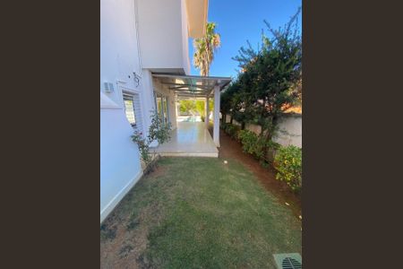 Casa de condomínio à venda com 436m², 4 quartos e 4 vagas