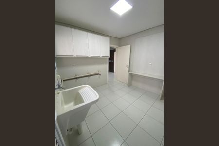 Casa de condomínio à venda com 436m², 4 quartos e 4 vagas