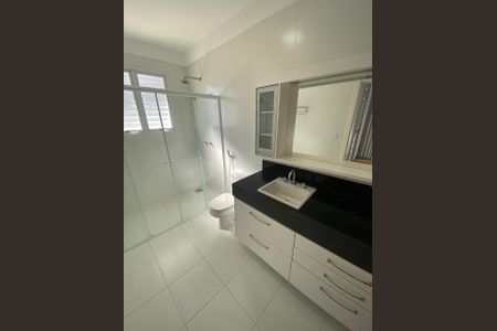 Casa de condomínio à venda com 436m², 4 quartos e 4 vagas