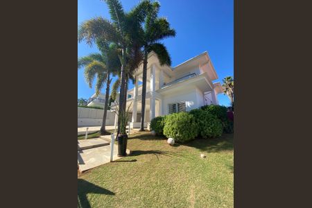 Casa de condomínio à venda com 436m², 4 quartos e 4 vagas