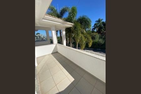 Casa de condomínio à venda com 436m², 4 quartos e 4 vagas