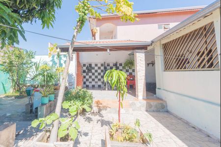 Casa à venda com 200m², 2 quartos e 2 vagas
