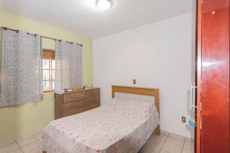 Casa à venda com 200m², 2 quartos e 2 vagas