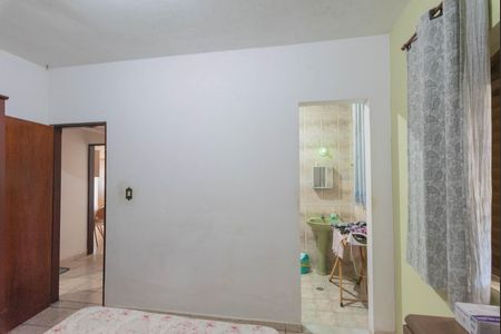 Casa à venda com 200m², 2 quartos e 2 vagas