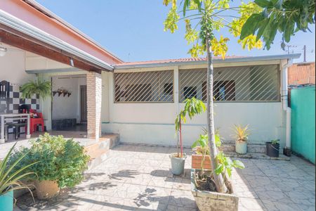 Casa à venda com 200m², 2 quartos e 2 vagas