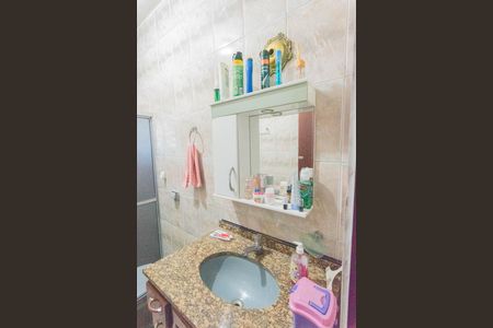 Casa à venda com 200m², 2 quartos e 2 vagas