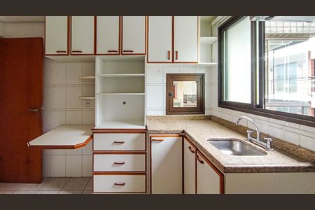 Apartamento à venda com 119m², 3 quartos e 2 vagas
