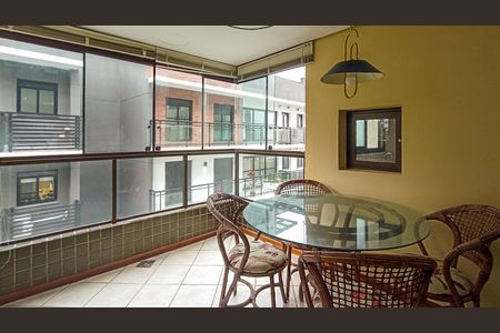 Apartamento à venda com 119m², 3 quartos e 2 vagas