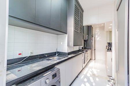 Apartamento à venda com 105m², 3 quartos e 2 vagas Apartamento à venda com 105m², 3 quartos e 2 vagasÁrea de Serviço