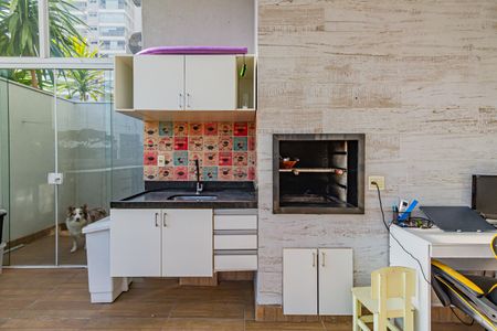 Apartamento à venda com 105m², 3 quartos e 2 vagas Apartamento à venda com 105m², 3 quartos e 2 vagasVaranda gourmet