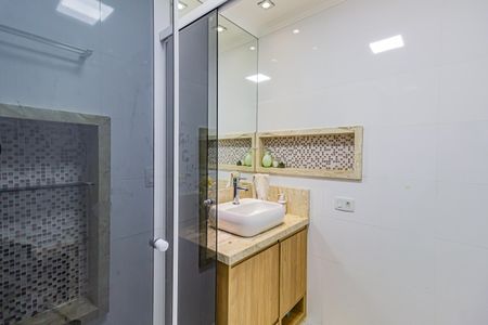 Apartamento à venda com 105m², 3 quartos e 2 vagas Apartamento à venda com 105m², 3 quartos e 2 vagasBanheiro