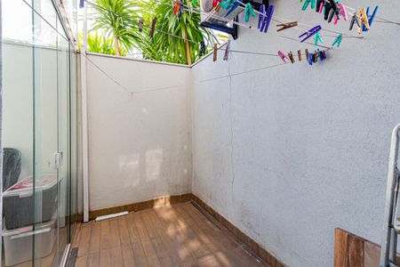 Apartamento à venda com 105m², 3 quartos e 2 vagas Apartamento à venda com 105m², 3 quartos e 2 vagasÁrea de Serviço