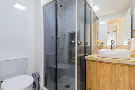 Apartamento à venda com 105m², 3 quartos e 2 vagas Apartamento à venda com 105m², 3 quartos e 2 vagasBanheiro