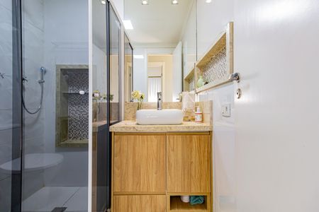 Apartamento à venda com 105m², 3 quartos e 2 vagas Apartamento à venda com 105m², 3 quartos e 2 vagasBanheiro