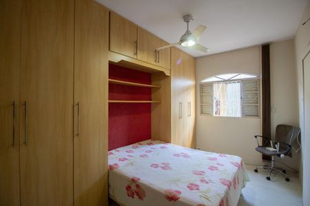 Casa à venda com 96m², 3 quartos e 1 vaga Casa à venda com 96m², 3 quartos e 1 vagaSuíte