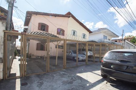 Casa à venda com 96m², 3 quartos e 1 vaga Casa à venda com 96m², 3 quartos e 1 vagaFachada