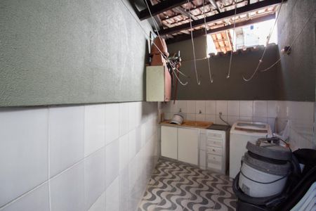 Casa à venda com 96m², 3 quartos e 1 vaga Casa à venda com 96m², 3 quartos e 1 vagaÁrea de Serviço