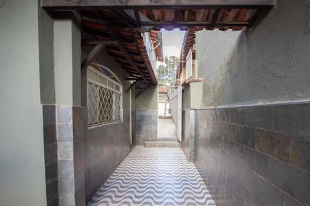 Casa à venda com 96m², 3 quartos e 1 vaga Casa à venda com 96m², 3 quartos e 1 vagaVaranda