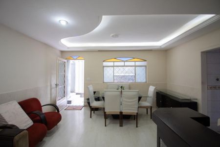 Casa à venda com 96m², 3 quartos e 1 vaga Casa à venda com 96m², 3 quartos e 1 vagaSala
