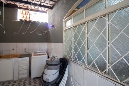 Casa à venda com 96m², 3 quartos e 1 vaga Casa à venda com 96m², 3 quartos e 1 vagaÁrea de Serviço