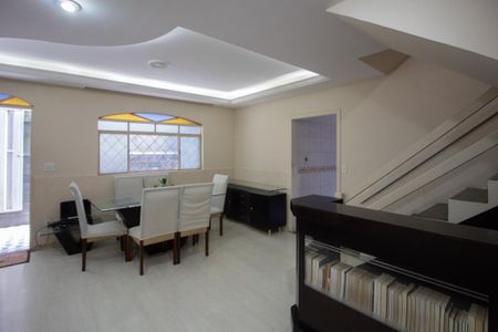 Sala de casa à venda com 3 quartos, 96m² em Parque Turistas, Belo Horizonte