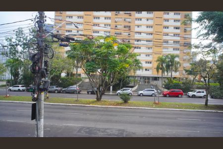 Vista da Rua de apartamento para alugar com 1 quarto, 40m² em Bom Jesus, Porto Alegre