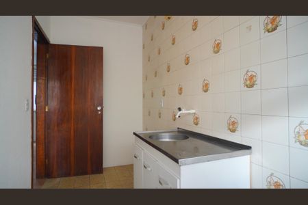 Cozinha  de apartamento para alugar com 1 quarto, 40m² em Bom Jesus, Porto Alegre