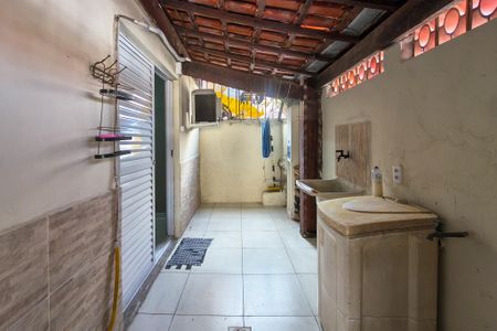 Casa para alugar com 146m², 2 quartos e 3 vagas Casa para alugar com 146m², 2 quartos e 3 vagasÁrea de Serviço