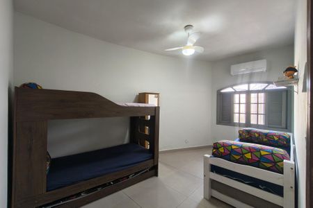 Casa para alugar com 146m², 2 quartos e 3 vagas Casa para alugar com 146m², 2 quartos e 3 vagasQuarto