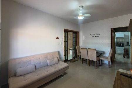 Sala de casa para alugar com 2 quartos, 146m² em Vila Tupi, Praia Grande