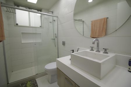 Casa à venda com 340m², 3 quartos e 2 vagasBanheiro da Suíte 3