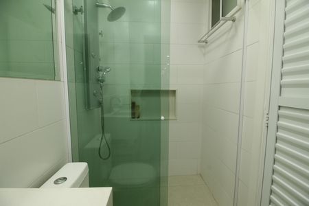 Casa à venda com 340m², 3 quartos e 2 vagasBanheiro