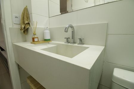 Casa à venda com 340m², 3 quartos e 2 vagasBanheiro