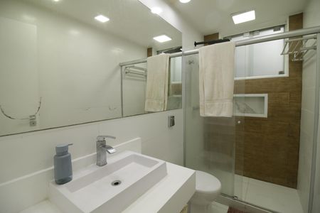 Casa à venda com 340m², 3 quartos e 2 vagasBanheiro da Suíte 1