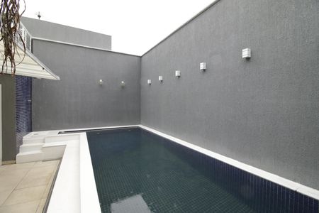 Casa à venda com 340m², 3 quartos e 2 vagasPiscina