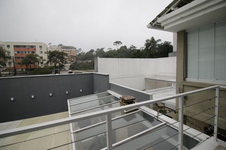 Casa à venda com 340m², 3 quartos e 2 vagasVaranda da suíte 1 e 2