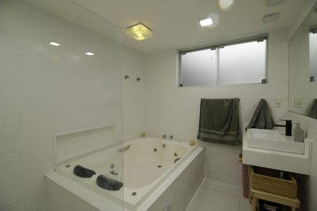 Banheiro da Suíte 2 de casa à venda com 3 quartos, 340m² em Pechincha, Rio de Janeiro
