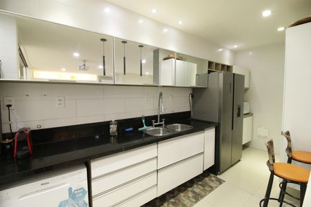 Casa à venda com 340m², 3 quartos e 2 vagasCozinha