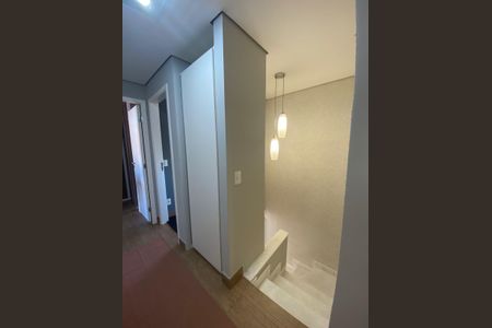 Casa de condomínio à venda com 178m², 3 quartos e 4 vagas